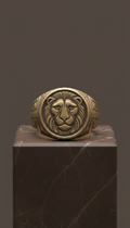 Ancient empire signet ring with carnelian