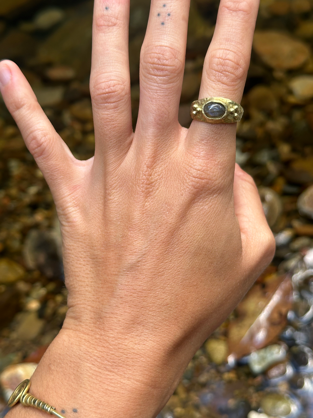 Gaia labradorite ring